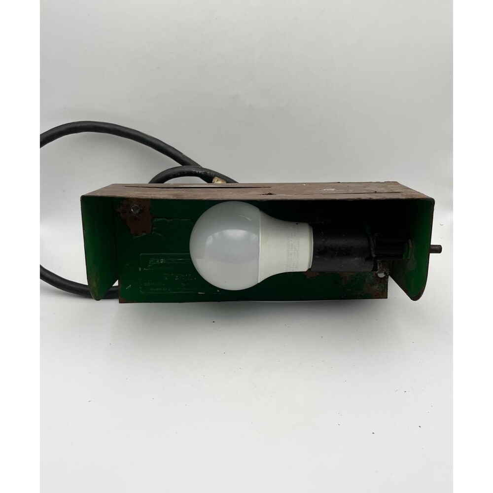 Strawsine Vintage EXIT Sign Light Metal Housing Corded Wall Mount Tested - Picture 4 of 10